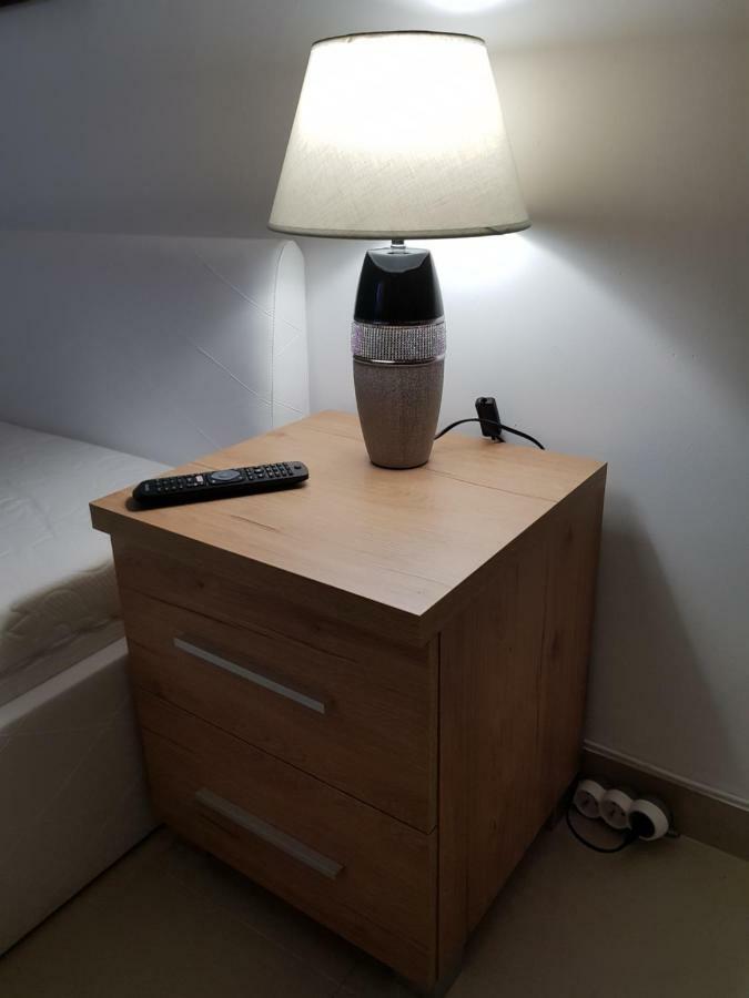 Apartamenty Rest Studio Self Check-In 24H بيتوم المظهر الخارجي الصورة