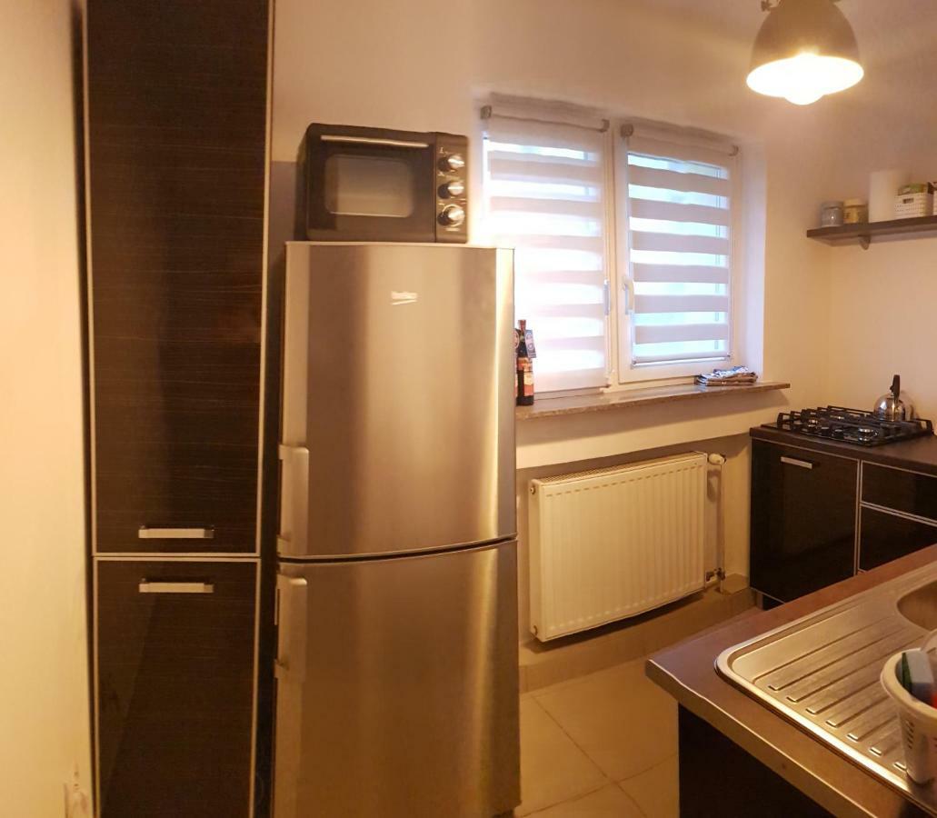 Apartamenty Rest Studio Self Check-In 24H بيتوم المظهر الخارجي الصورة